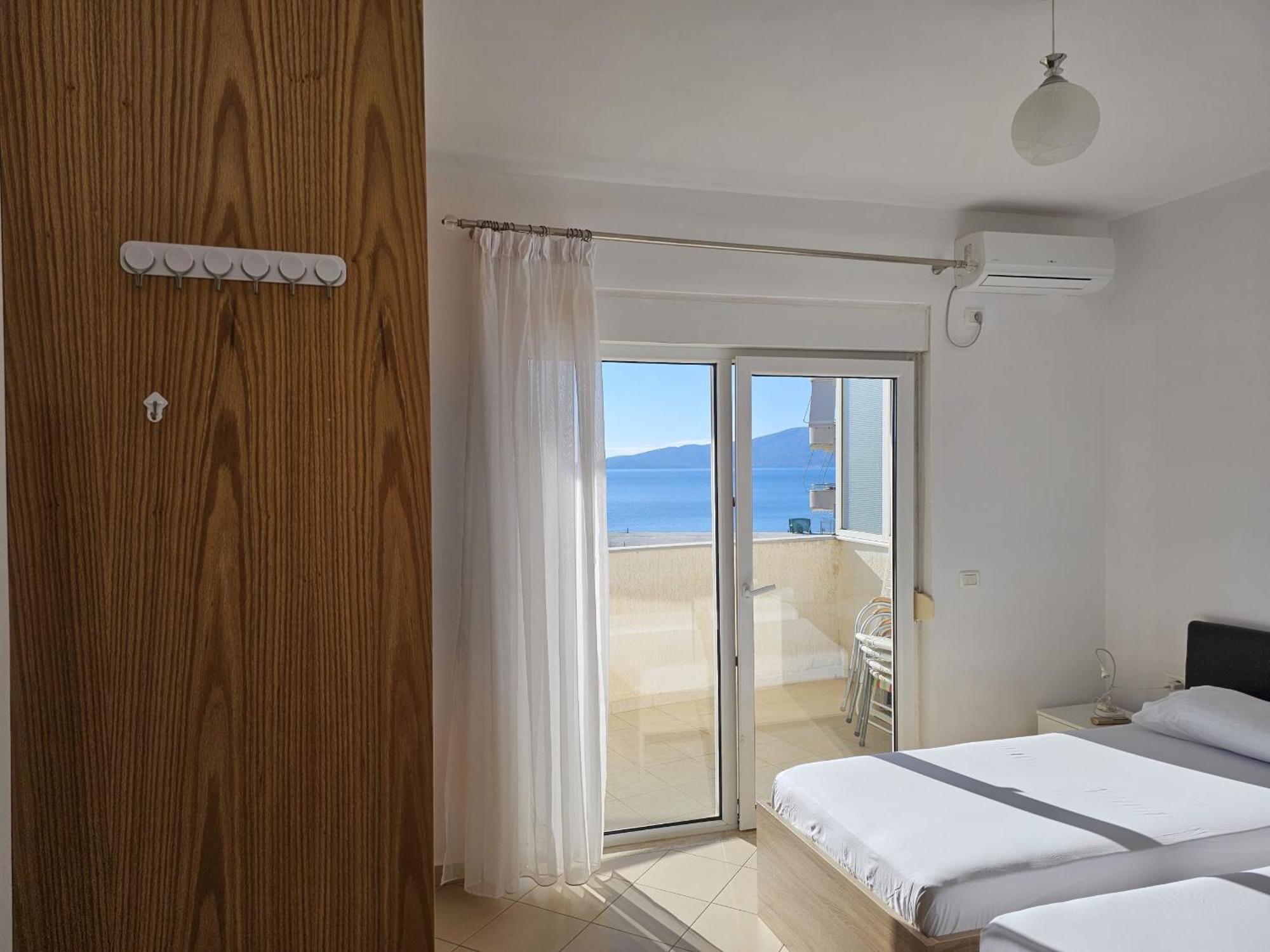 Svein Apartment ซารานเดอ ภายนอก รูปภาพ